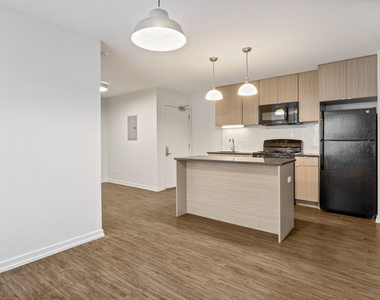 5411 N Winthrop Avenue - Photo Thumbnail 1