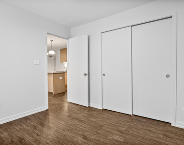 5411 N Winthrop Avenue - Photo Thumbnail 5