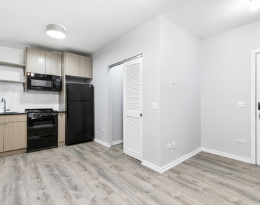 4875 N Magnolia Avenue - Photo Thumbnail 2