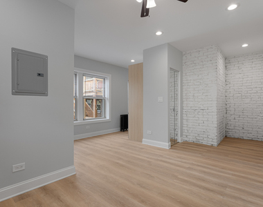 1631 W Chase Avenue - Photo Thumbnail 1