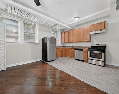 3325 N Lakewood Avenue - Photo Thumbnail 5