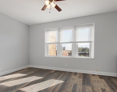 1608 W Sherwin Avenue - Photo Thumbnail 4
