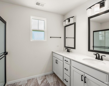 12764 S Nicholas Drive - Photo Thumbnail 10