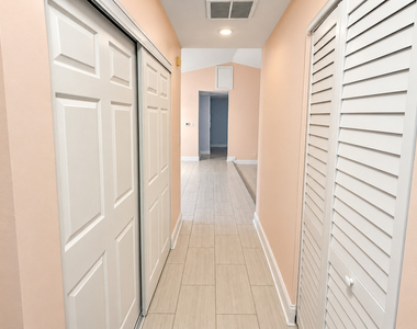 1191 Hialeah Lane - Photo Thumbnail 14