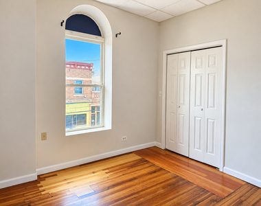 226 N Benton Street - Photo Thumbnail 5