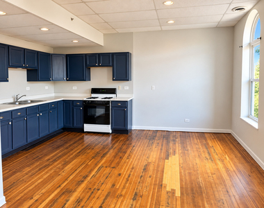 226 N Benton Street - Photo Thumbnail 2