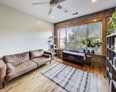 2745 W Lemoyne Street - Photo Thumbnail 6