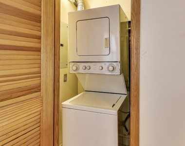 2745 W Lemoyne Street - Photo Thumbnail 15