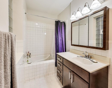 2745 W Lemoyne Street - Photo Thumbnail 13