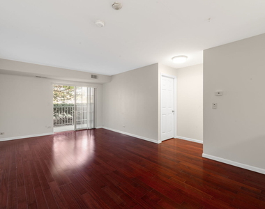 728 N Gary Avenue - Photo Thumbnail 4