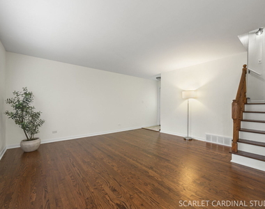 452 N Addison Road - Photo Thumbnail 3