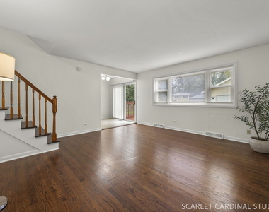 452 N Addison Road - Photo Thumbnail 2