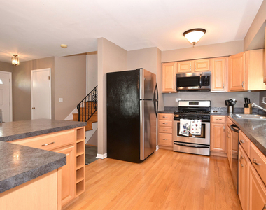 861 S Hawthorne Avenue - Photo Thumbnail 17