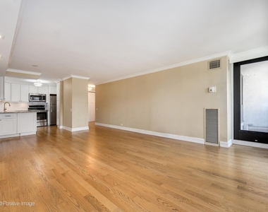 1030 N State Street - Photo Thumbnail 5