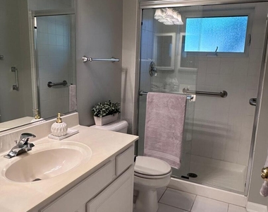 1635 N Milwaukee Avenue - Photo Thumbnail 18