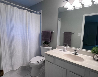 1635 N Milwaukee Avenue - Photo Thumbnail 17
