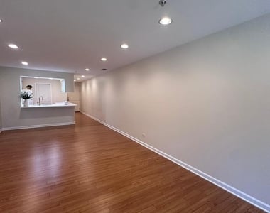 1635 N Milwaukee Avenue - Photo Thumbnail 8