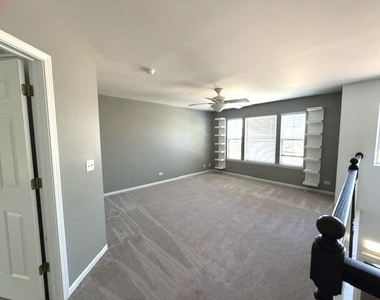 1226 Bradford Lane - Photo Thumbnail 12