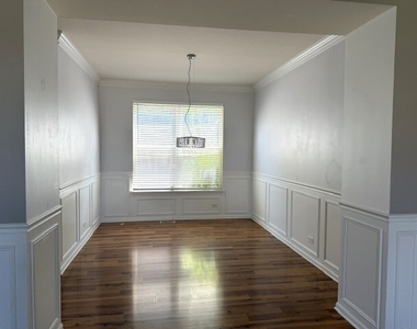 1226 Bradford Lane - Photo Thumbnail 5