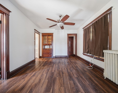 13400 Greenwood Avenue - Photo Thumbnail 12