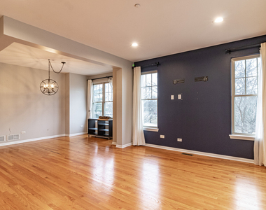 1140 Danforth Court - Photo Thumbnail 4