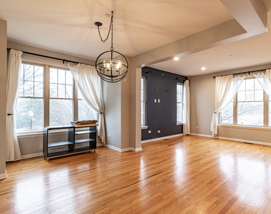 1140 Danforth Court - Photo Thumbnail 10