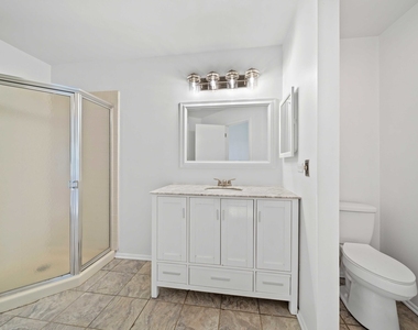 1239 S Wellington Court - Photo Thumbnail 11