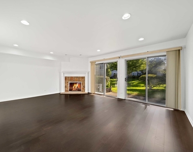 1239 S Wellington Court - Photo Thumbnail 5