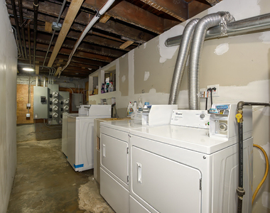 3505 N Sheffield Avenue - Photo Thumbnail 16