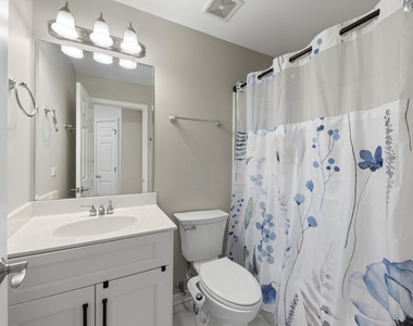 808 Shandrew Drive - Photo Thumbnail 15