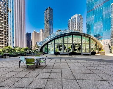400 E Randolph Street - Photo Thumbnail 17