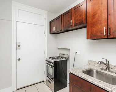 6949 S Paxton Avenue - Photo Thumbnail 5
