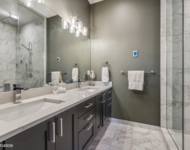 1739 N Humboldt Boulevard - Photo Thumbnail 14