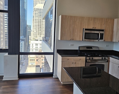 235 W Van Buren Street - Photo Thumbnail 6