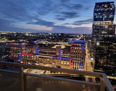 235 W Van Buren Street - Photo Thumbnail 20