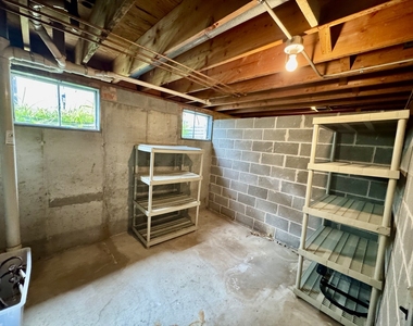 1630 Mcgovern Street - Photo Thumbnail 10