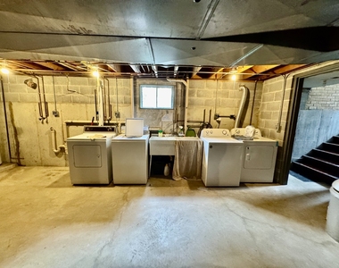 1630 Mcgovern Street - Photo Thumbnail 9