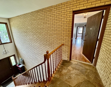 1630 Mcgovern Street - Photo Thumbnail 1