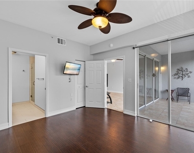 519 Roma Court - Photo Thumbnail 14