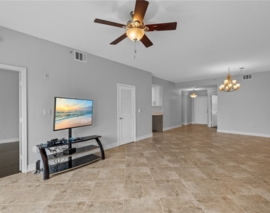 519 Roma Court - Photo Thumbnail 9
