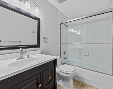 519 Roma Court - Photo Thumbnail 4