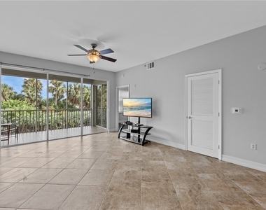 519 Roma Court - Photo Thumbnail 7