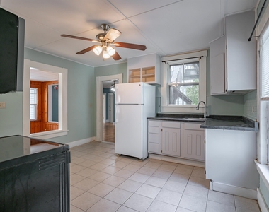 96 E Broadway - Photo Thumbnail 5