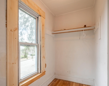 96 E Broadway - Photo Thumbnail 13