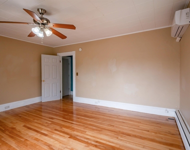 96 E Broadway - Photo Thumbnail 12