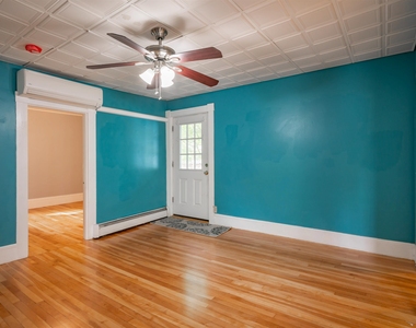 96 E Broadway - Photo Thumbnail 2