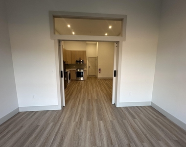114 Main - Photo Thumbnail 6