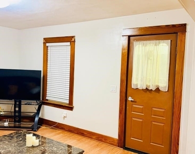 16 Hartford - Photo Thumbnail 32