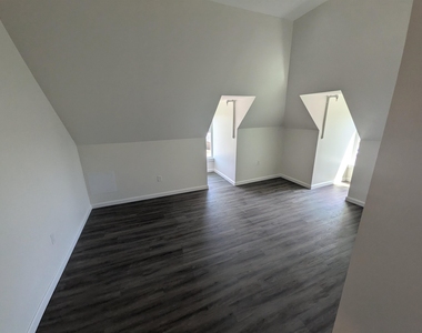 257 Main - Photo Thumbnail 3