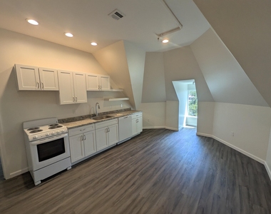 257 Main - Photo Thumbnail 1